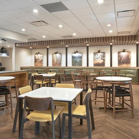Fairfield Inn & Suites By Marriott Pentiction Zewnętrze zdjęcie