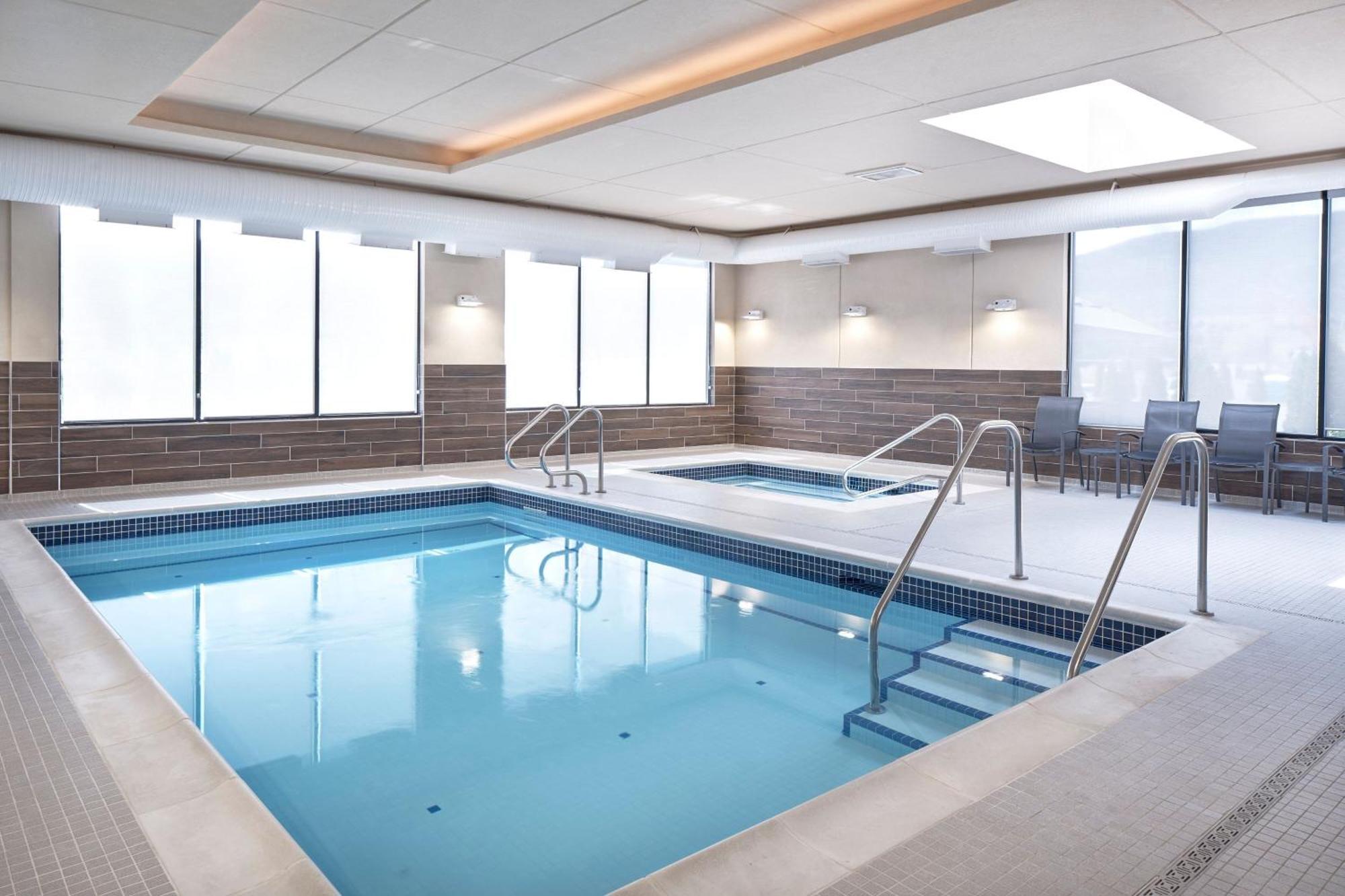 Fairfield Inn & Suites By Marriott Pentiction Zewnętrze zdjęcie