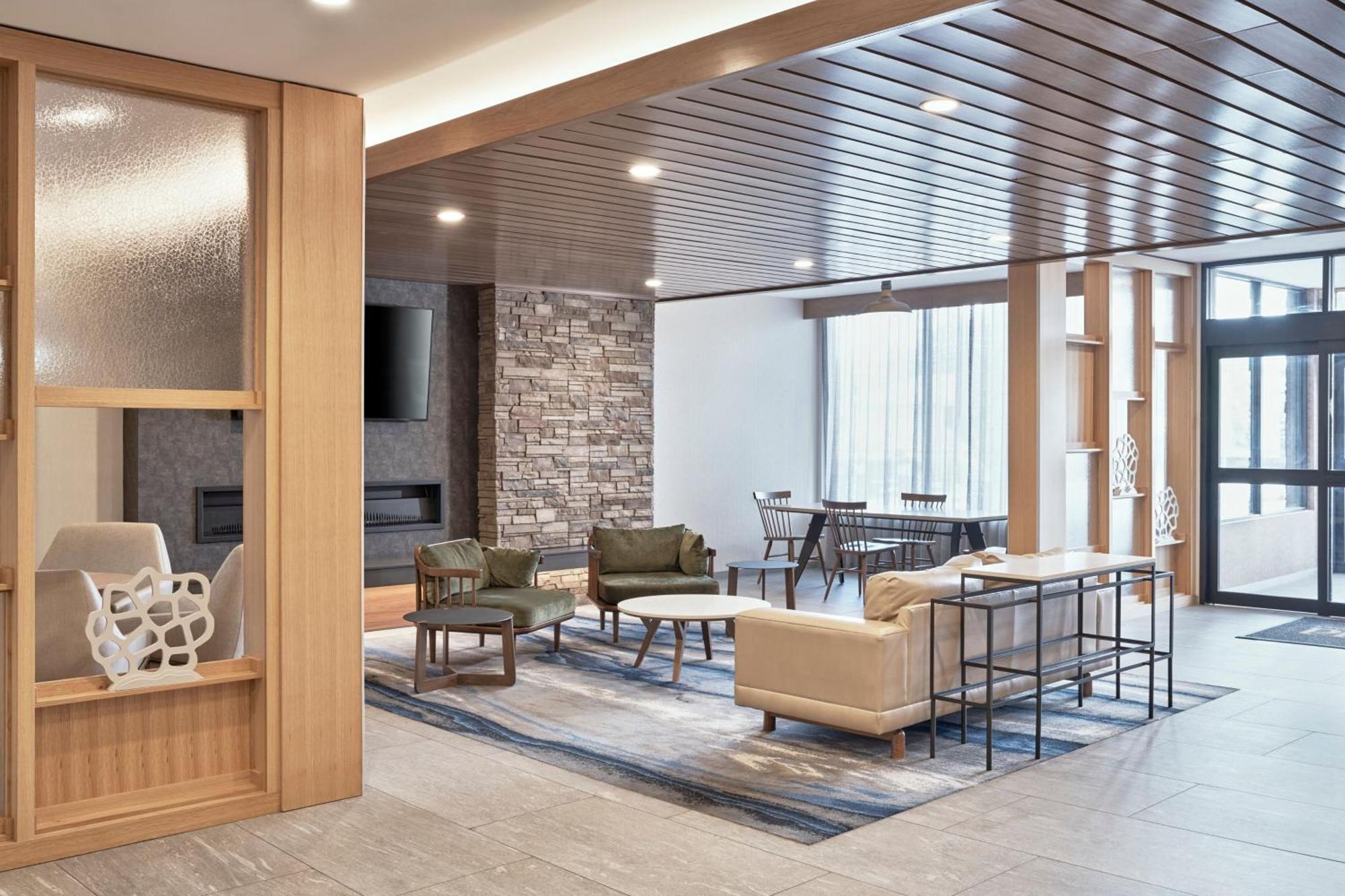 Fairfield Inn & Suites By Marriott Pentiction Zewnętrze zdjęcie
